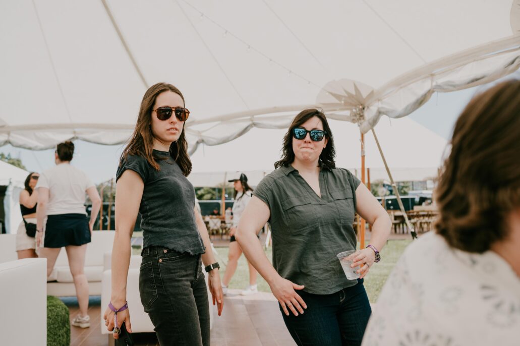 the wolff sisters backstage at boston calling music festival by boston music photographer lisa czech