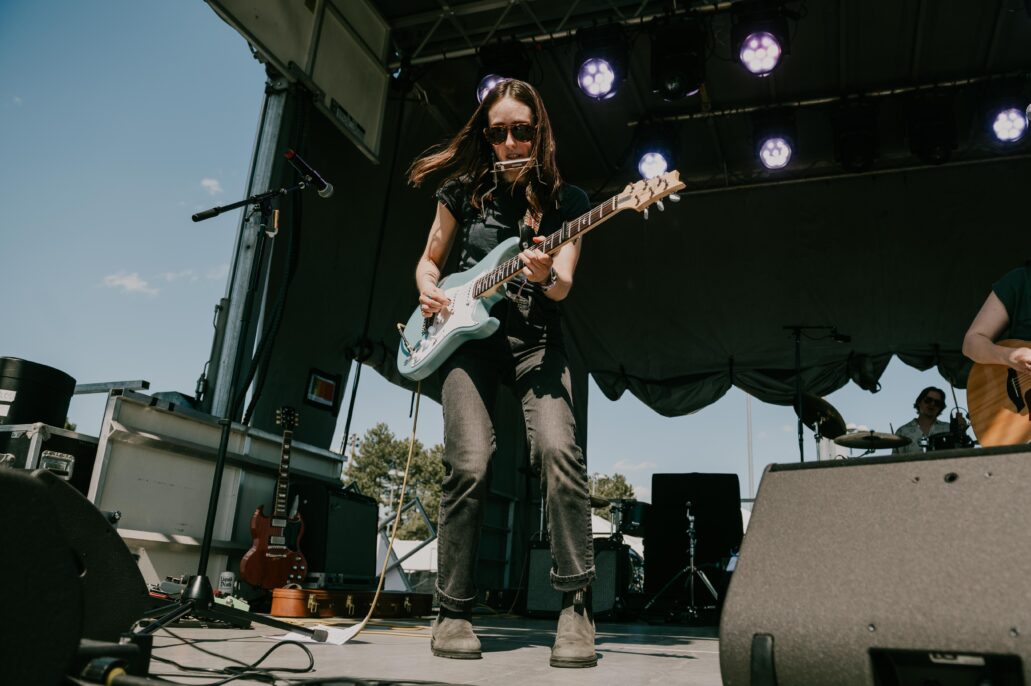 the wolff sisters backstage at boston calling music festival by boston music photographer lisa czech